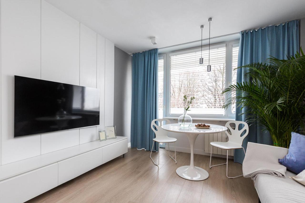 Apartament Bielany: Metro-Adjacent with Catered Meals & Parking Warsaw Exterior photo