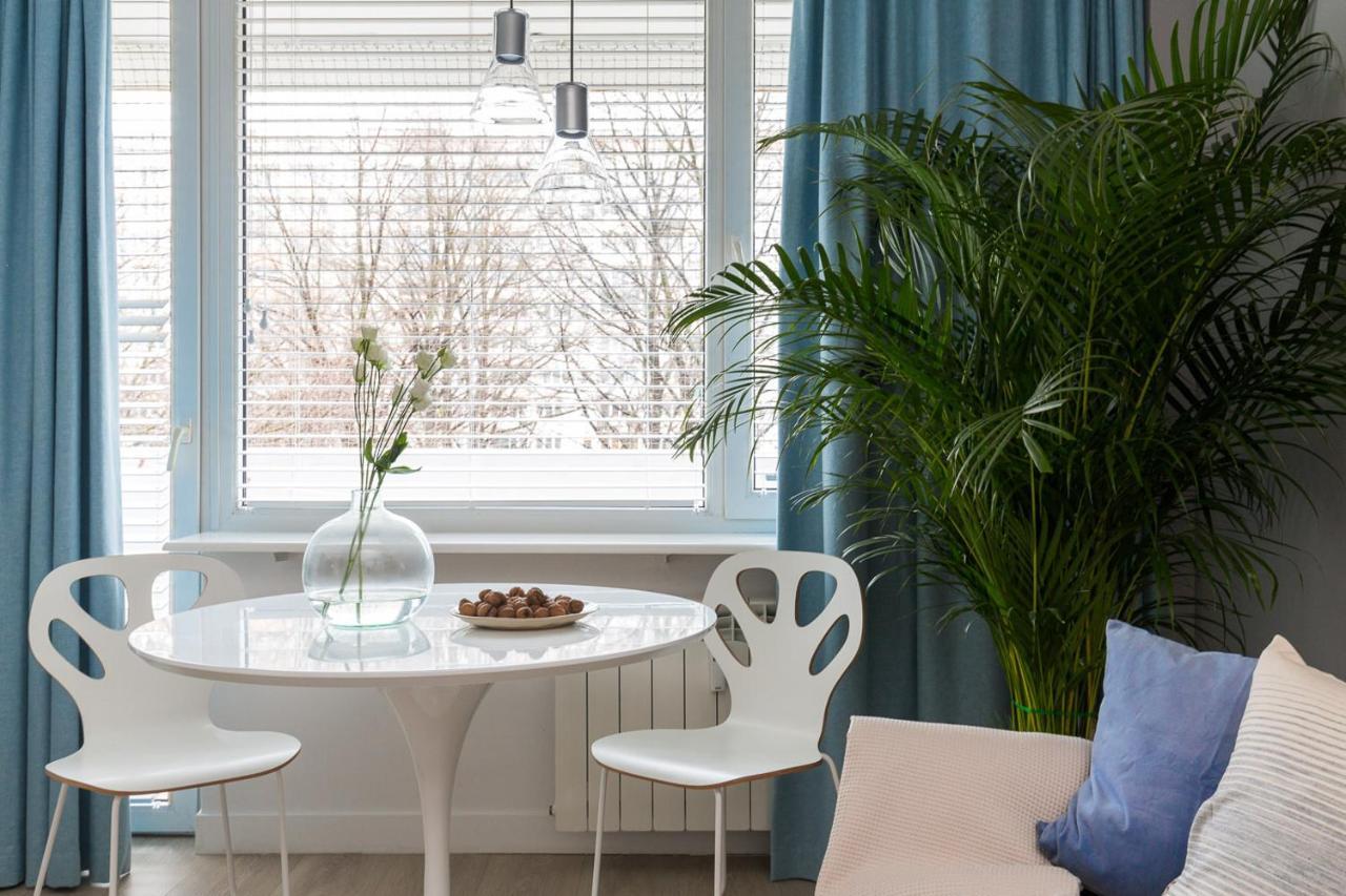 Apartament Bielany: Metro-Adjacent with Catered Meals & Parking Warsaw Exterior photo
